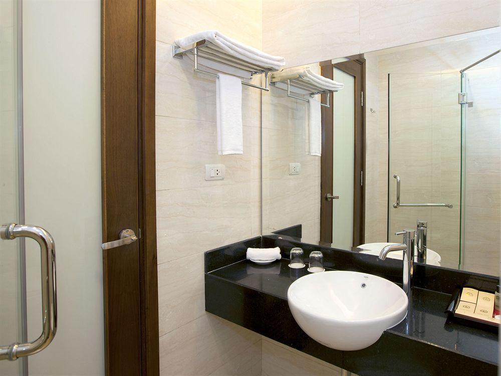 Hotel Le Carnot Hanoi Zewnętrze zdjęcie